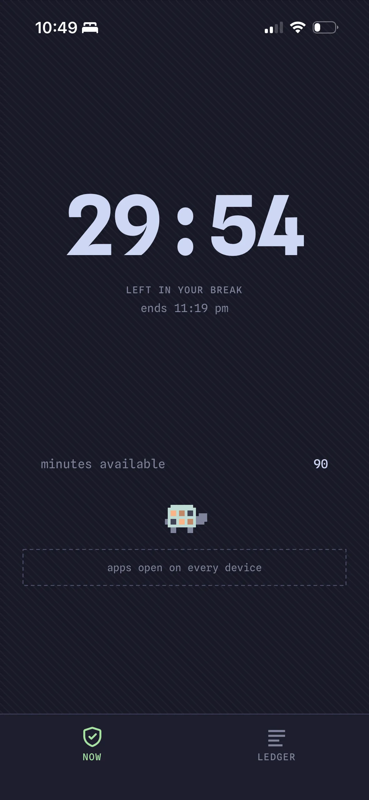 The iOS break screen counting down 29 minutes 54 seconds, with the end time and remaining balance below
